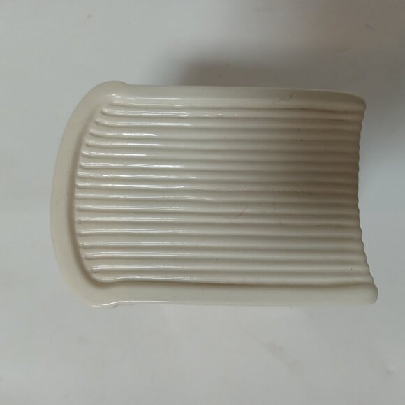 Bunnykins Royal Doulton Child's COIN SAVINGS BANK Peter Rabbit Book w/ Box - Picture 14 of 16